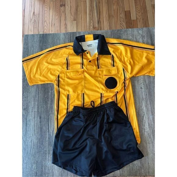 Kwik Goal Yellow Soccer Ref Referee uniform Adult Small too YL bottoms - Picture 1 of 4